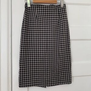 Nordstrom Rack elastic waist houndstooth pencil skirt